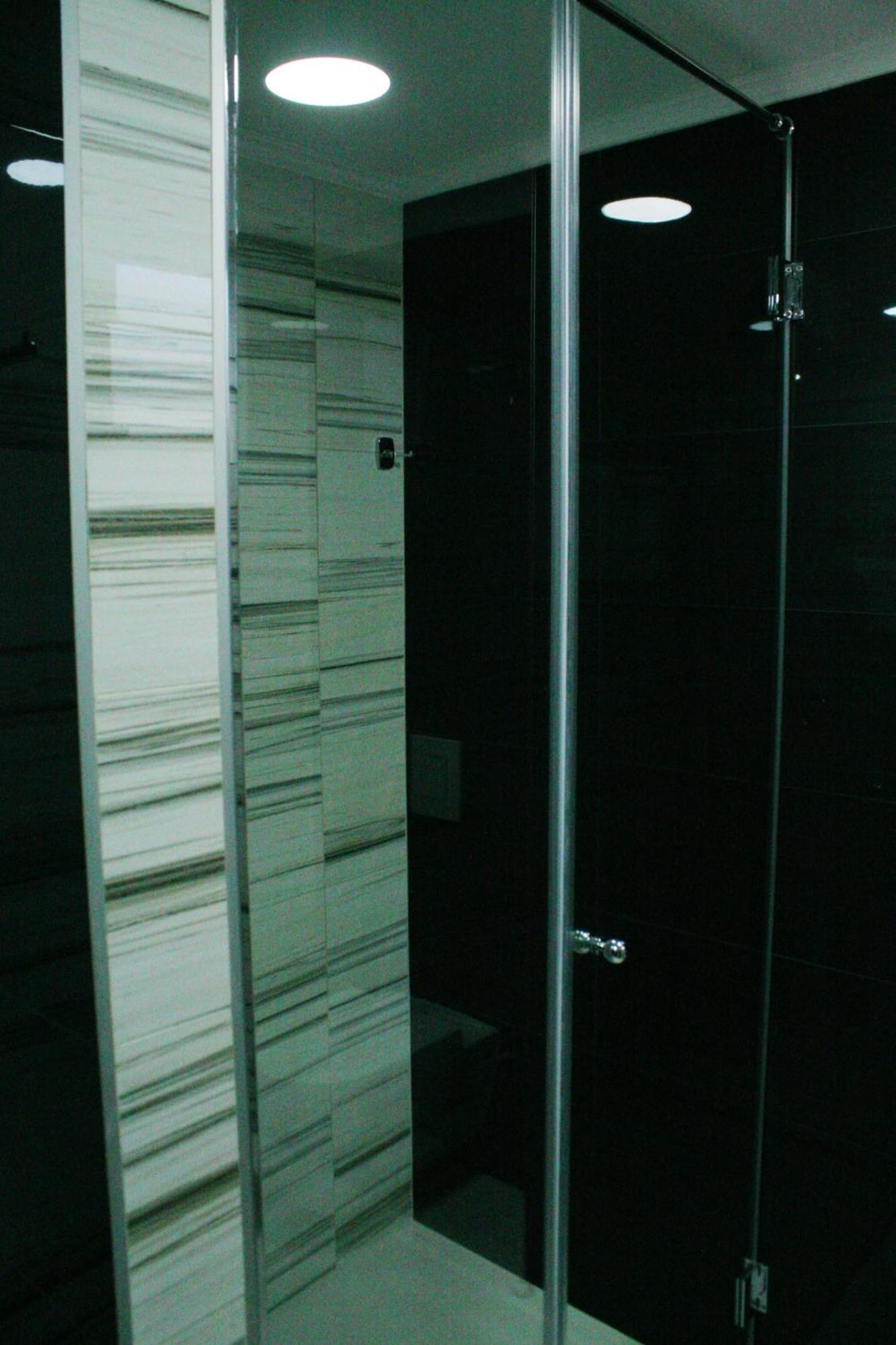 Elegance Hotel 4*